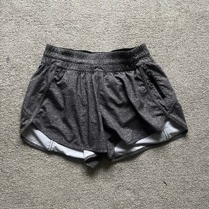 Lululemon hotty hots gray high rise 4 inch size 8
